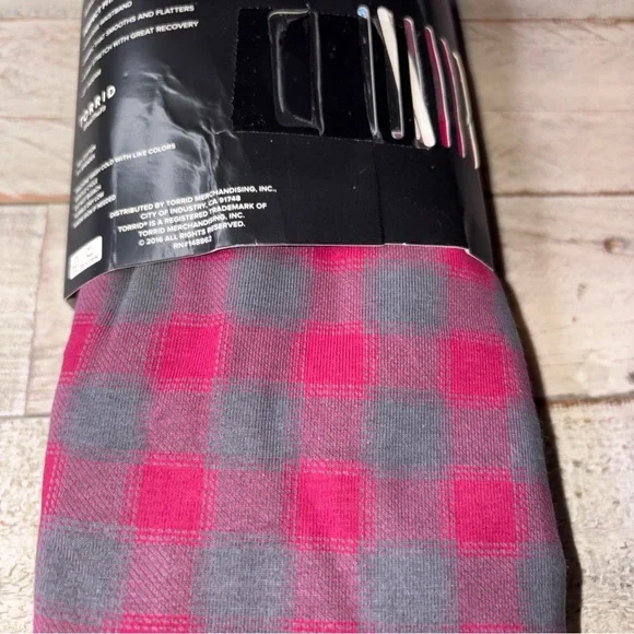 TORRID FULL LENGTH SIGNATURE WAIST PREMIUM LEGGINGS SIZE 5X Scarlett Plaid - Picture 15 of 15